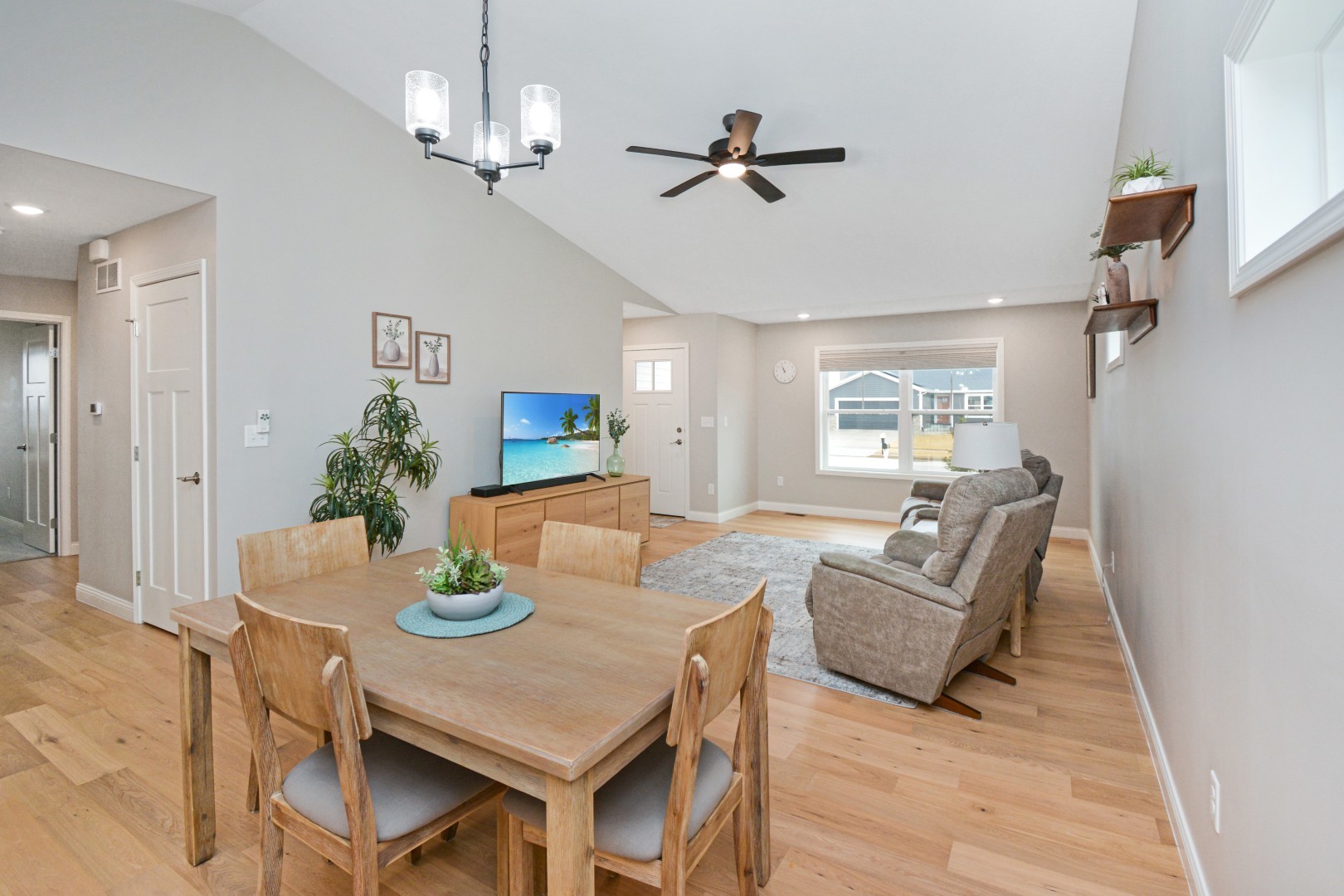 3 Fedor Circle, Bloomington, IL 61705