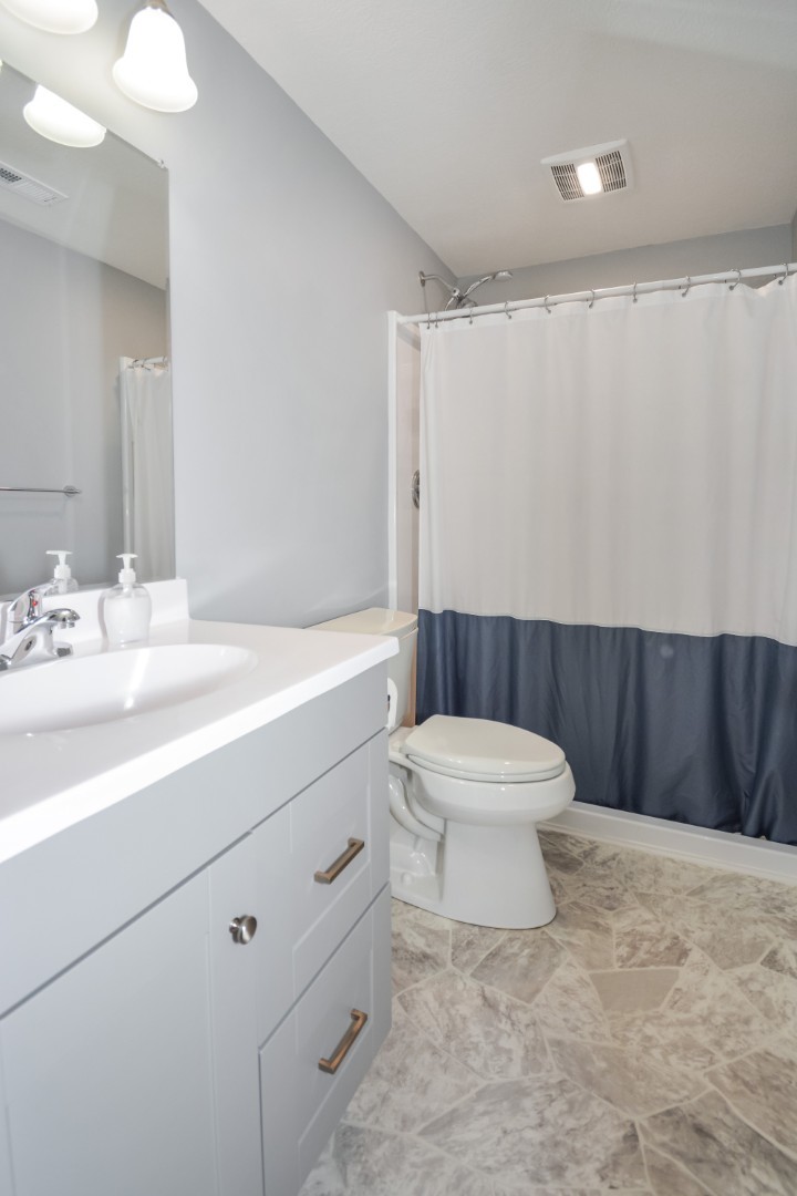 3 Fedor Circle, Bloomington, IL 61705