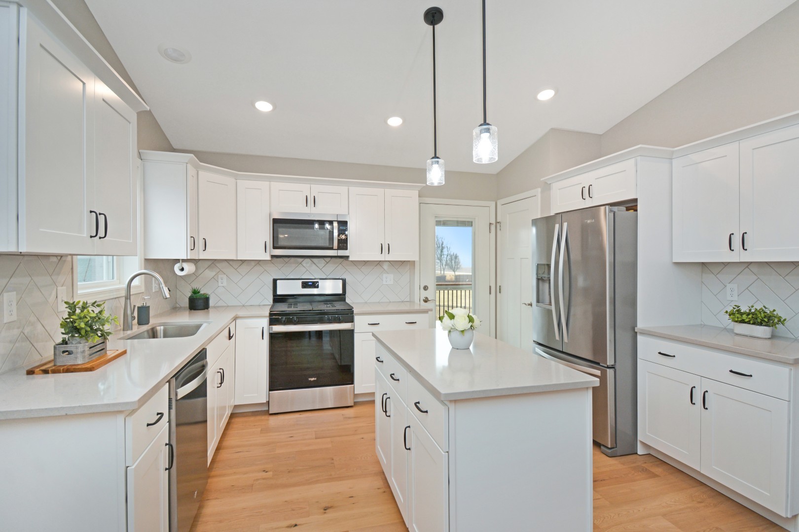 3 Fedor Circle, Bloomington, IL 61705