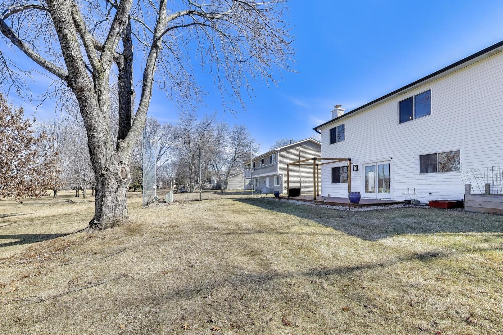 421 N Ashbury Avenue, Bolingbrook, IL 60440