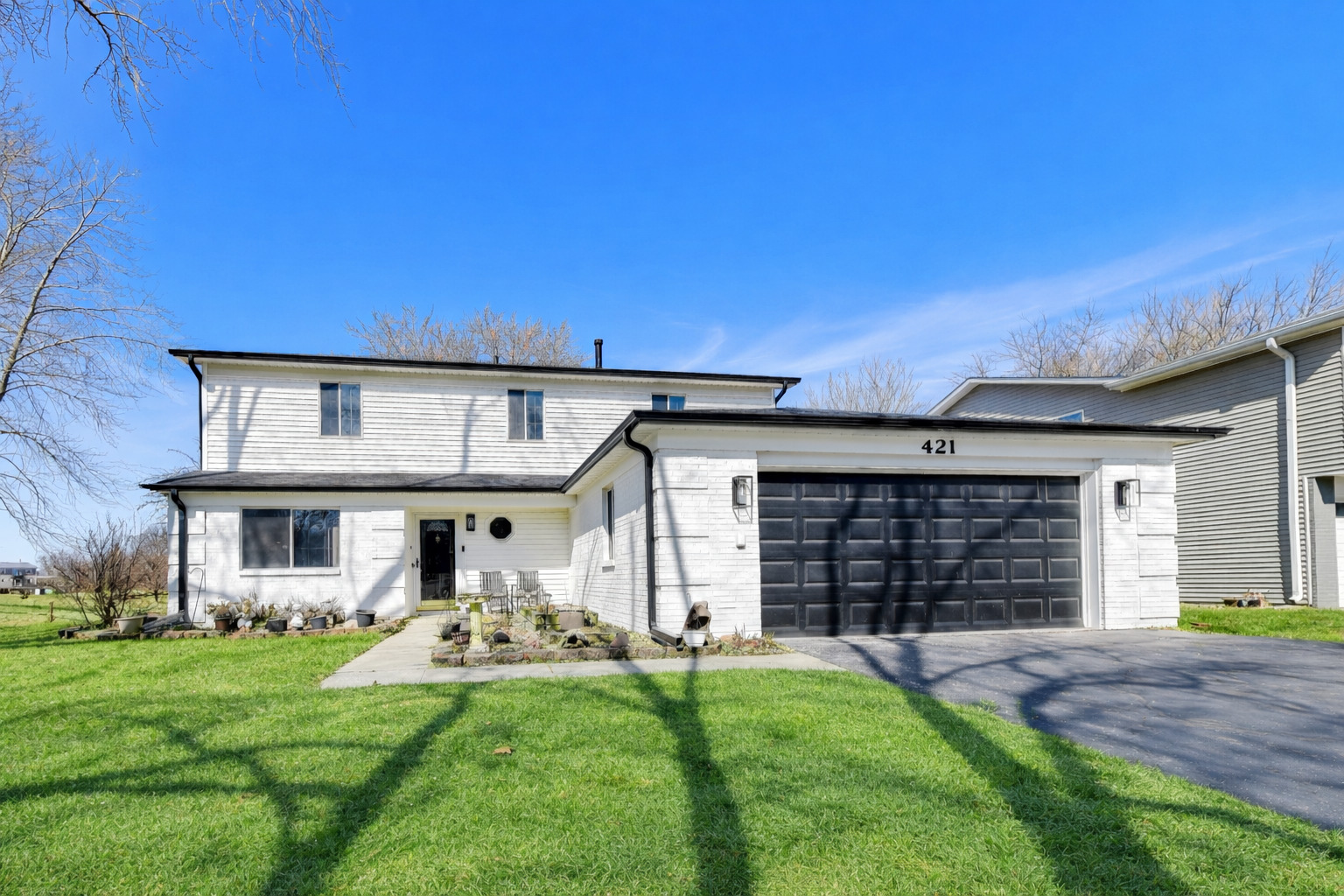 421 N Ashbury Avenue, Bolingbrook, IL 60440