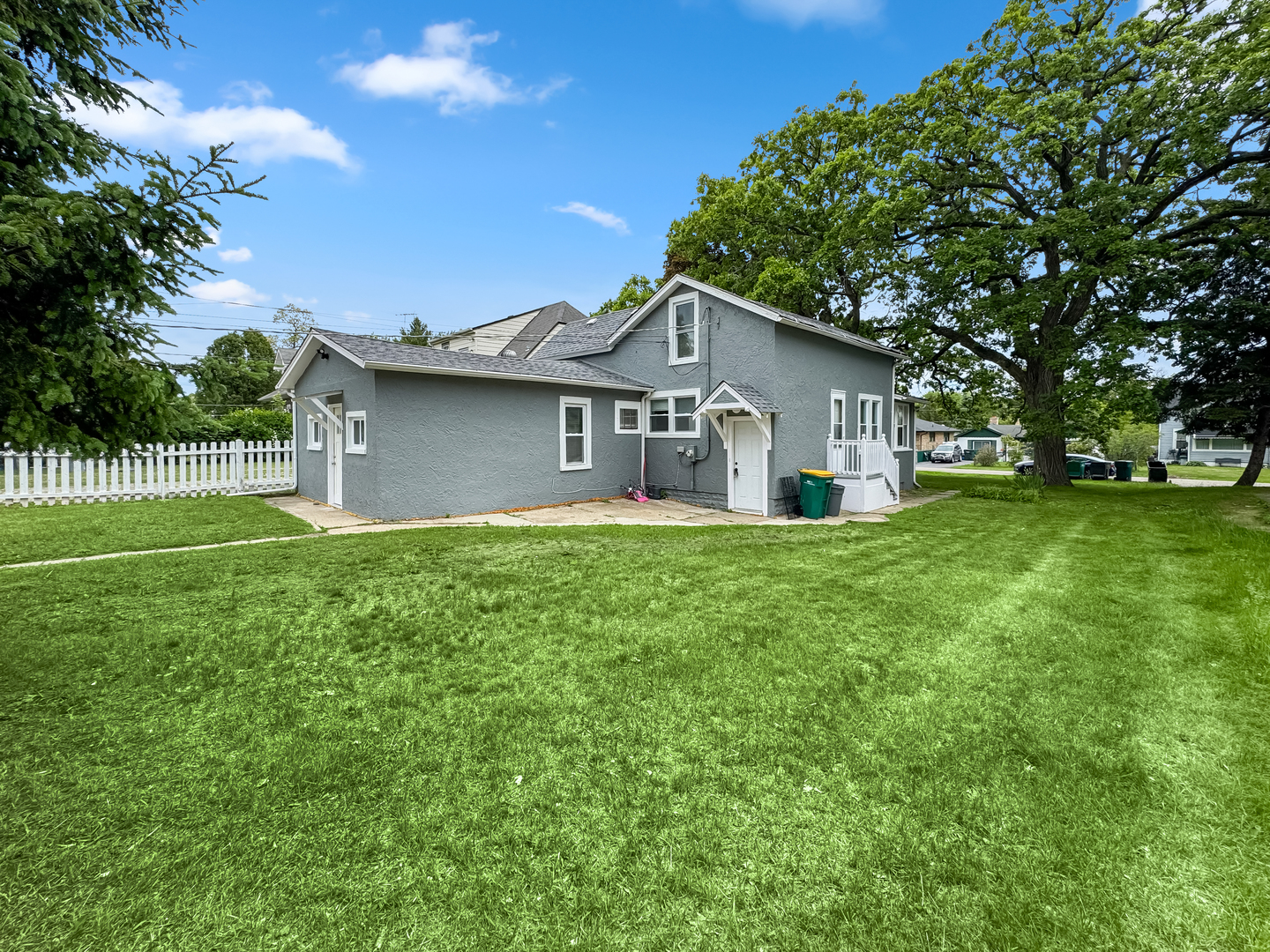 1910 Elim Avenue, Zion, IL 60099