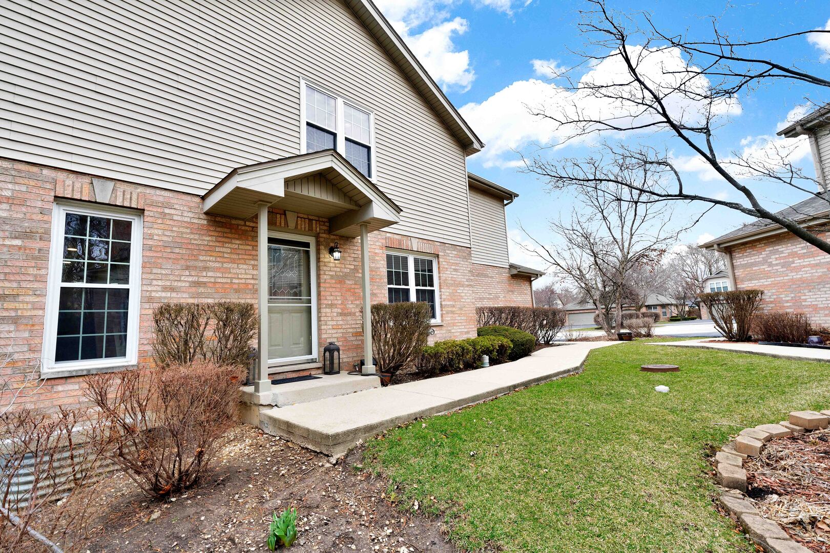 843 ROSEBUD Court #843, Roselle, IL 60172