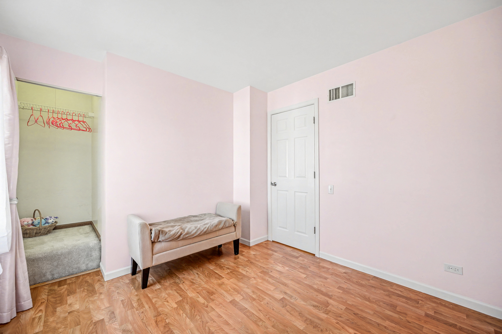 1080 Scarlet Oak Circle, Aurora, IL 60506