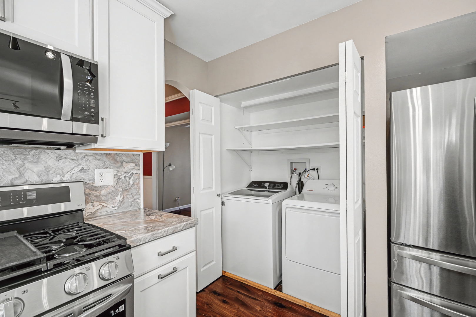 1080 Scarlet Oak Circle, Aurora, IL 60506