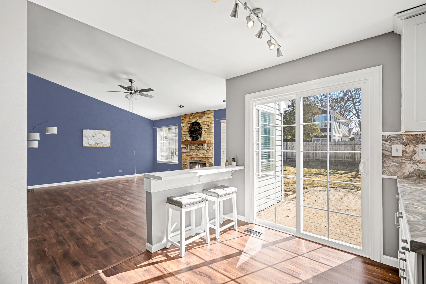 1080 Scarlet Oak Circle, Aurora, IL 60506