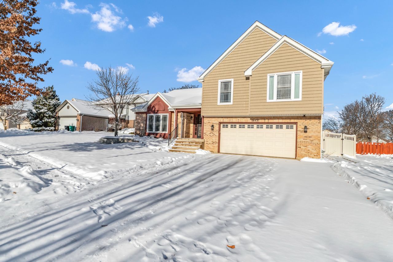 307 Orchard Lane, Bloomingdale, IL 60108