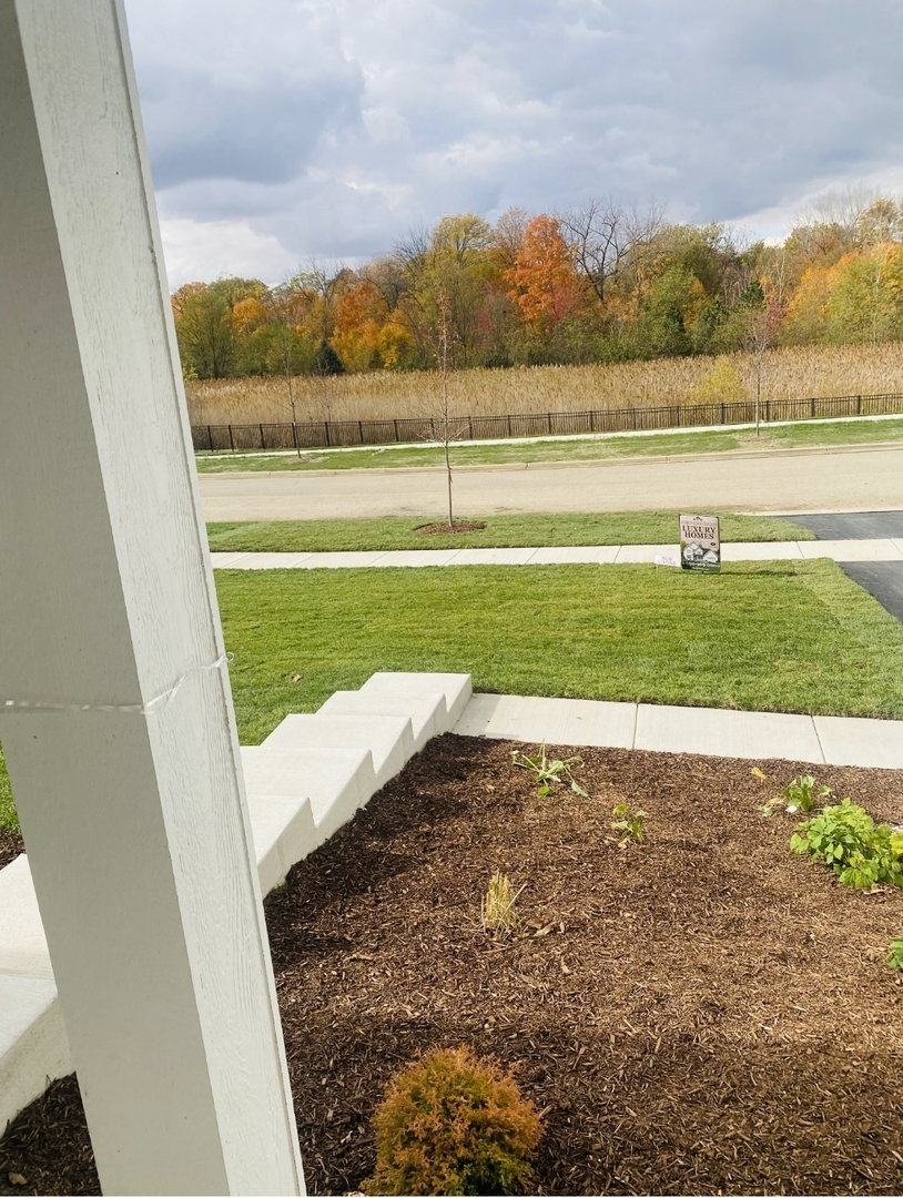 852 Timber Oak Lane, Yorkville, IL 60560