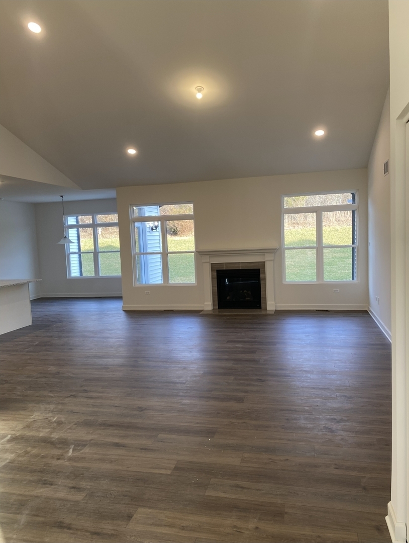 852 Timber Oak Lane, Yorkville, IL 60560