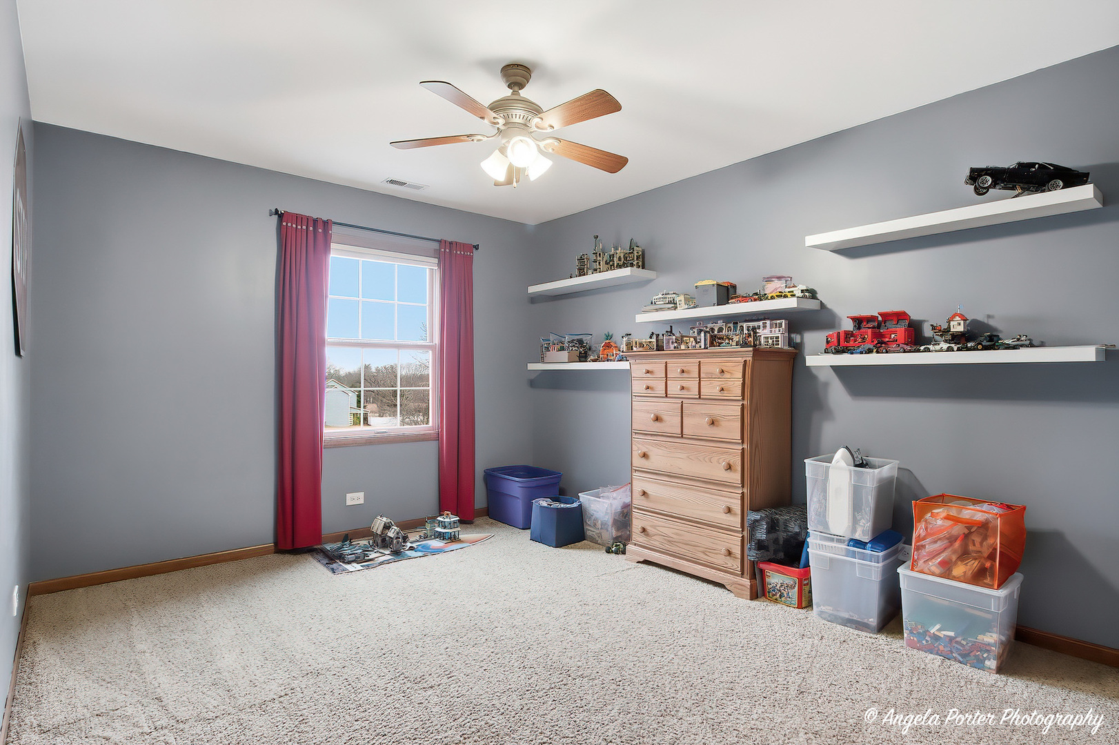 3920 Highview Drive, Crystal Lake, IL 60012