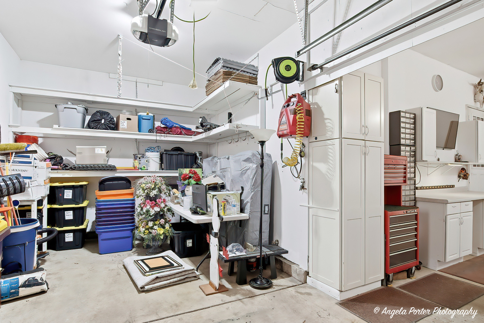 3920 Highview Drive, Crystal Lake, IL 60012