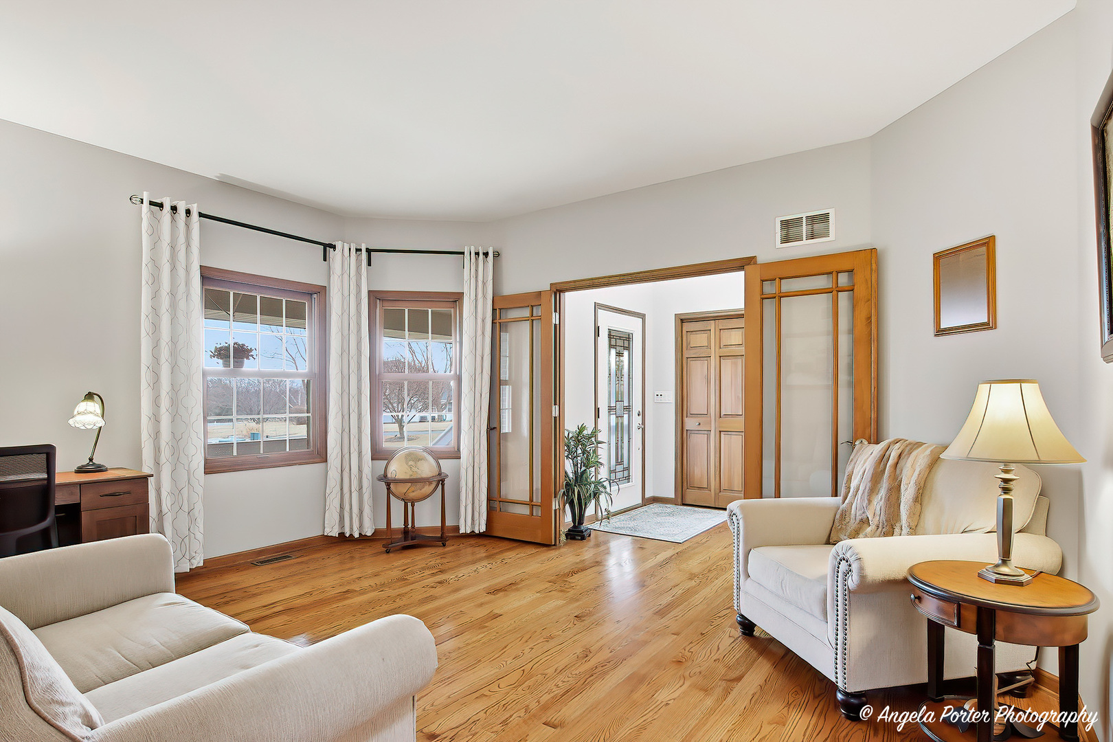 3920 Highview Drive, Crystal Lake, IL 60012