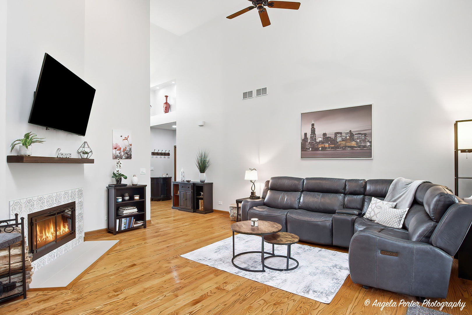 3920 Highview Drive, Crystal Lake, IL 60012