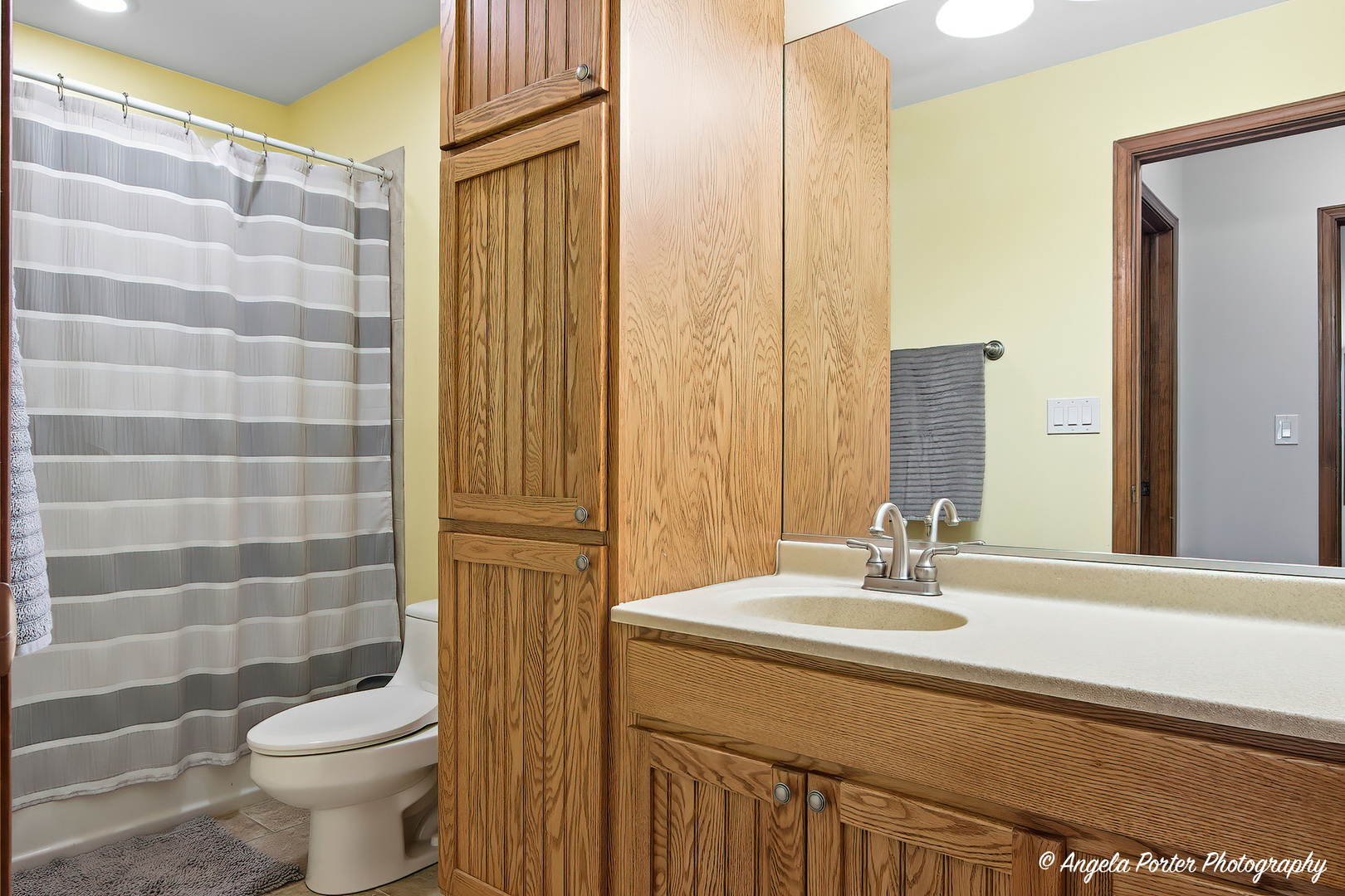 3920 Highview Drive, Crystal Lake, IL 60012