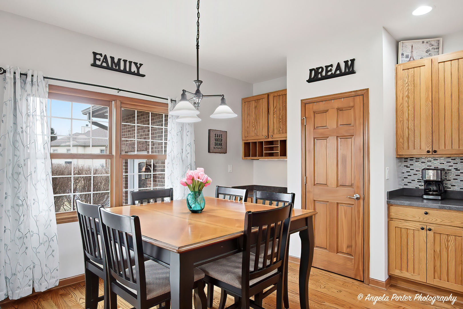 3920 Highview Drive, Crystal Lake, IL 60012