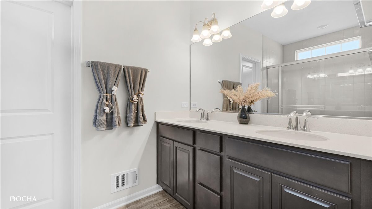 617 Northgate Lane, Shorewood, IL 60404