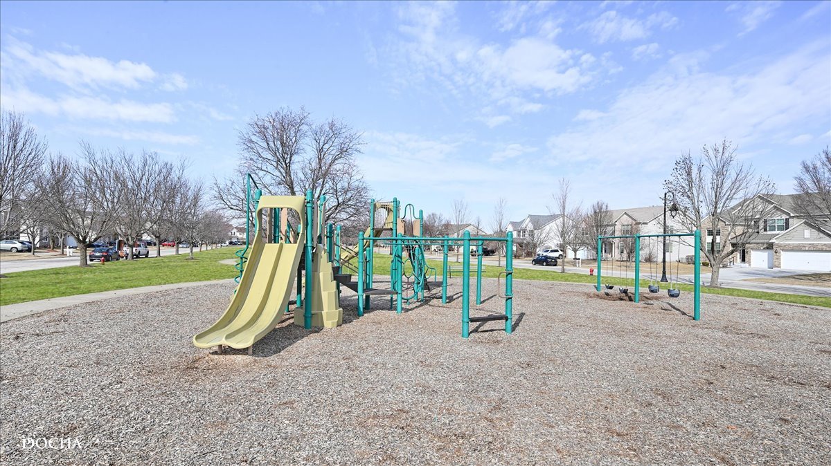 617 Northgate Lane, Shorewood, IL 60404