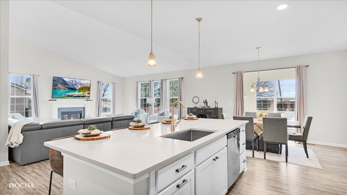 617 Northgate Lane, Shorewood, IL 60404