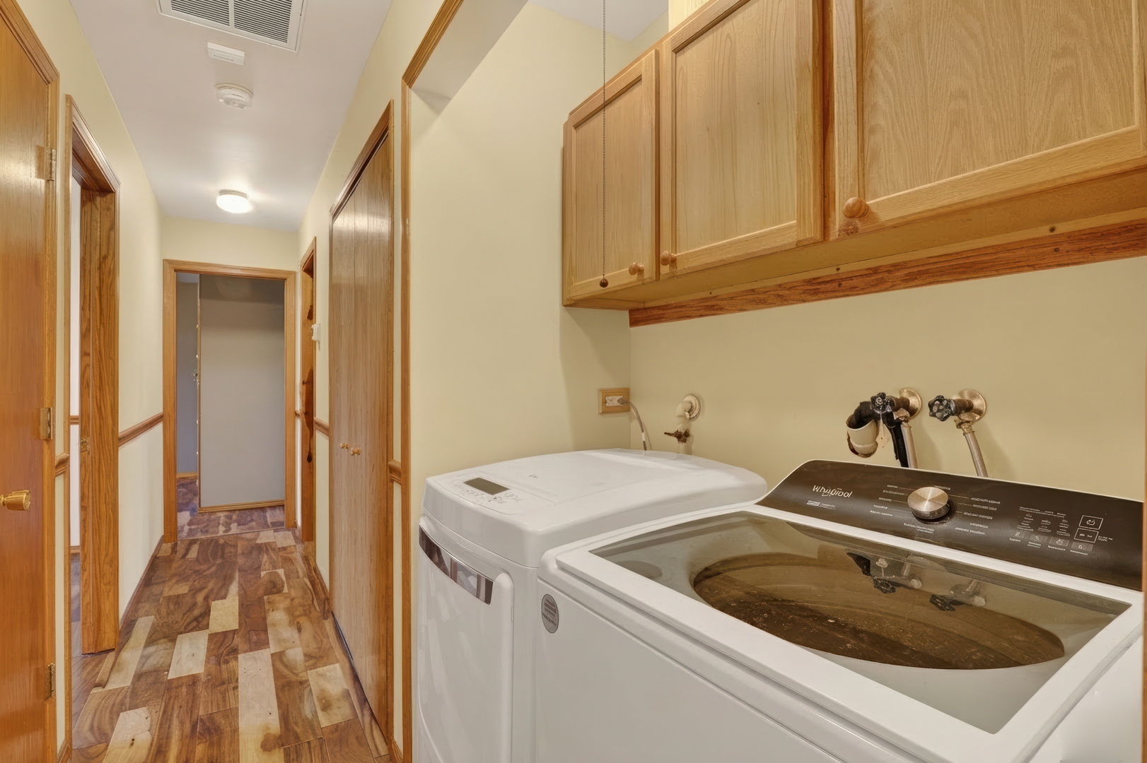 3861 Sutherland Drive, Park City, IL 60085