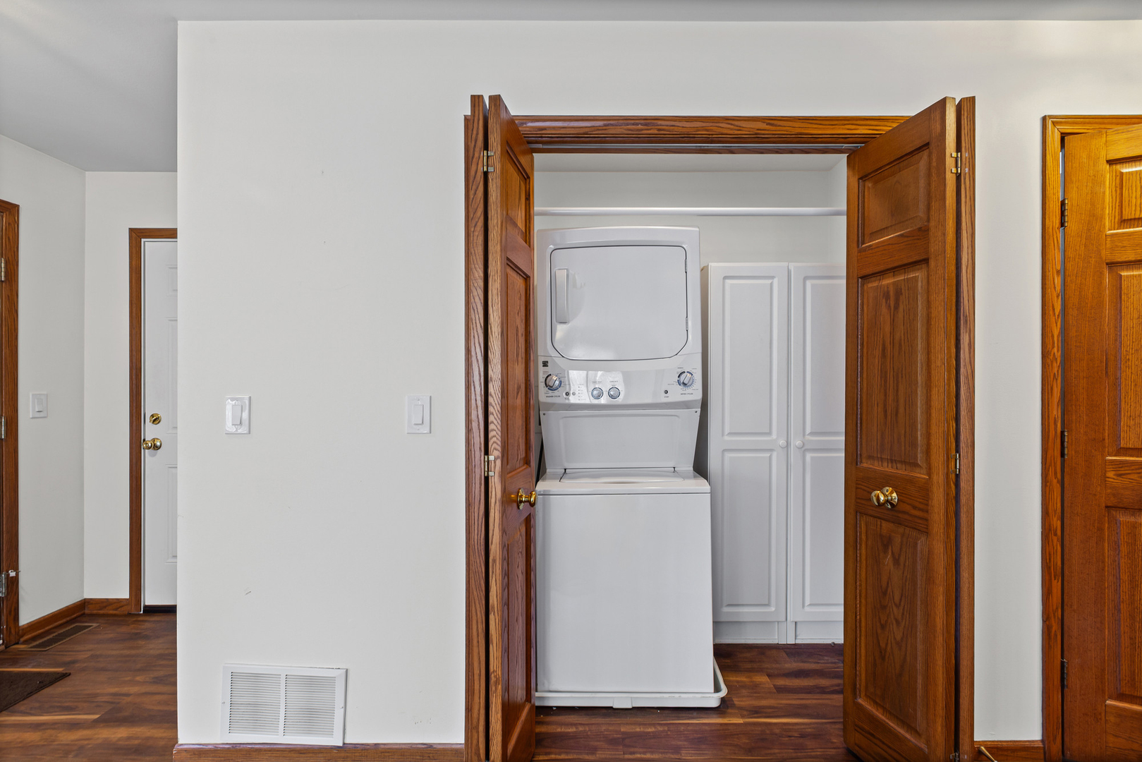 1109 Ponderosa Court, Darien, IL 60561