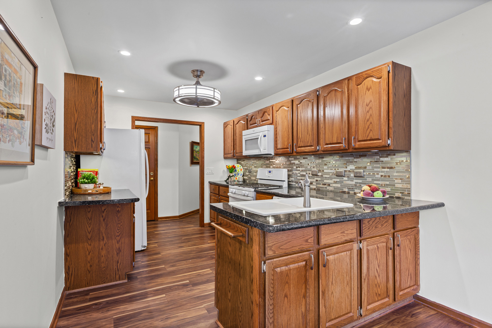 1109 Ponderosa Court, Darien, IL 60561