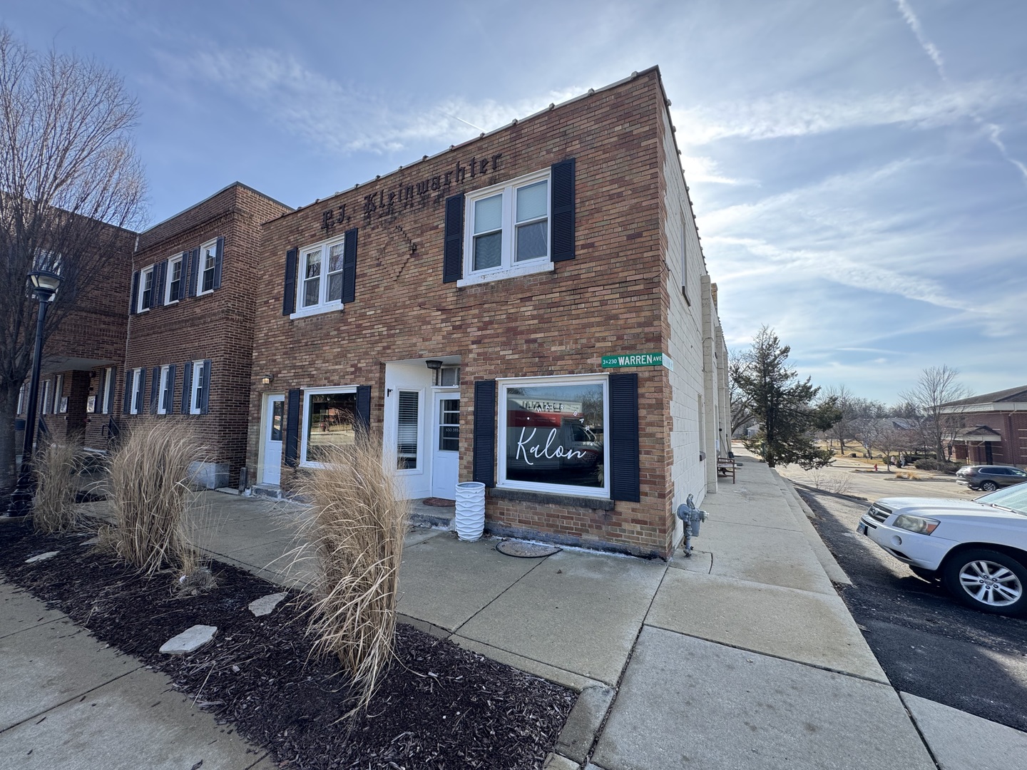 Warrenville, IL 60555