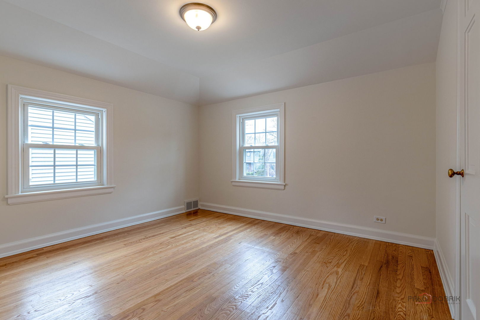 305 S George Street, Mount Prospect, IL 60056