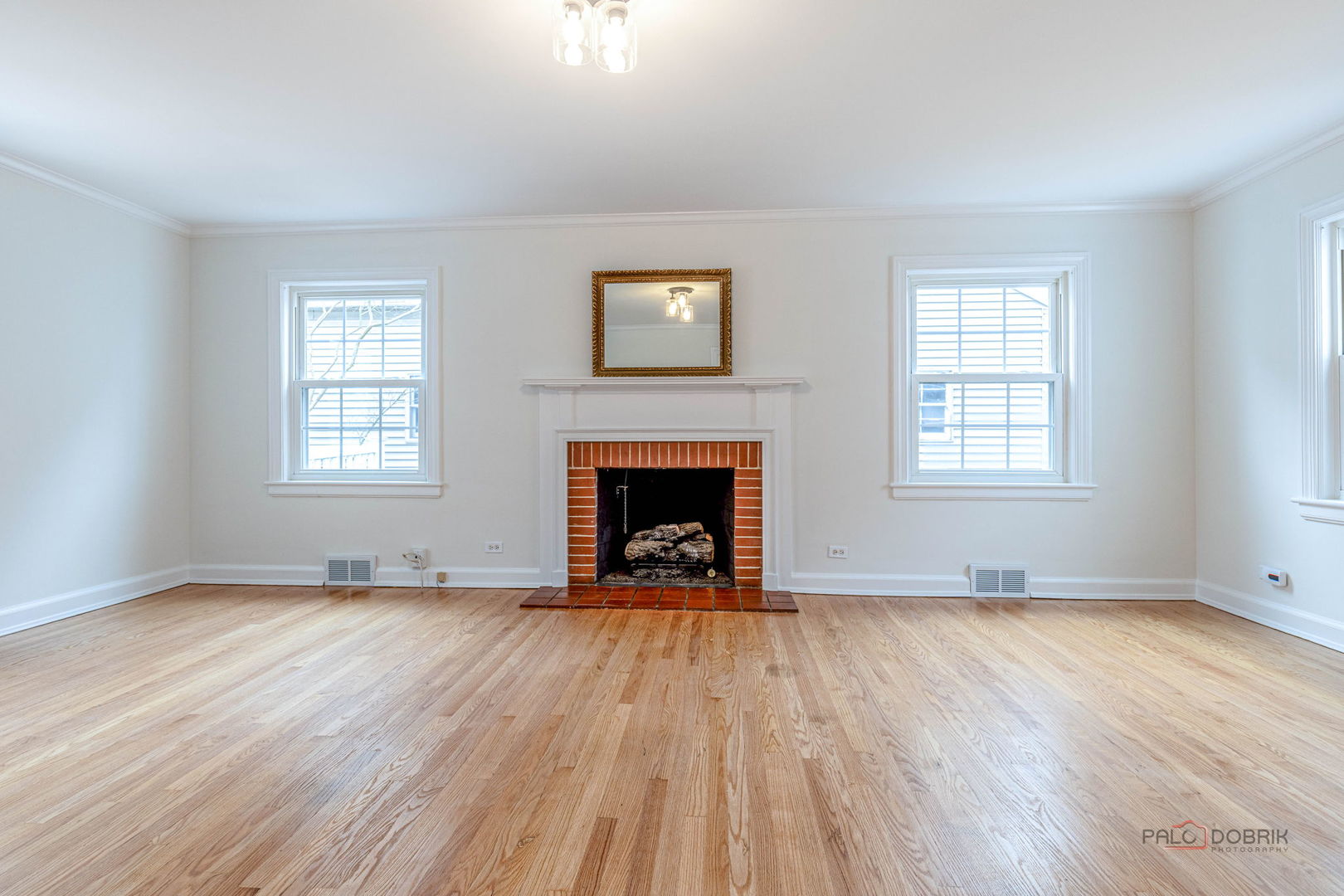 305 S George Street, Mount Prospect, IL 60056