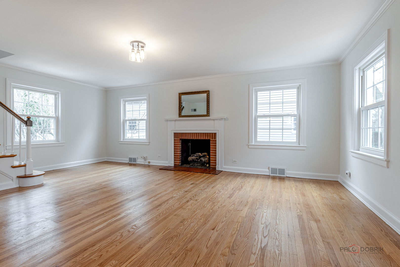 305 S George Street, Mount Prospect, IL 60056