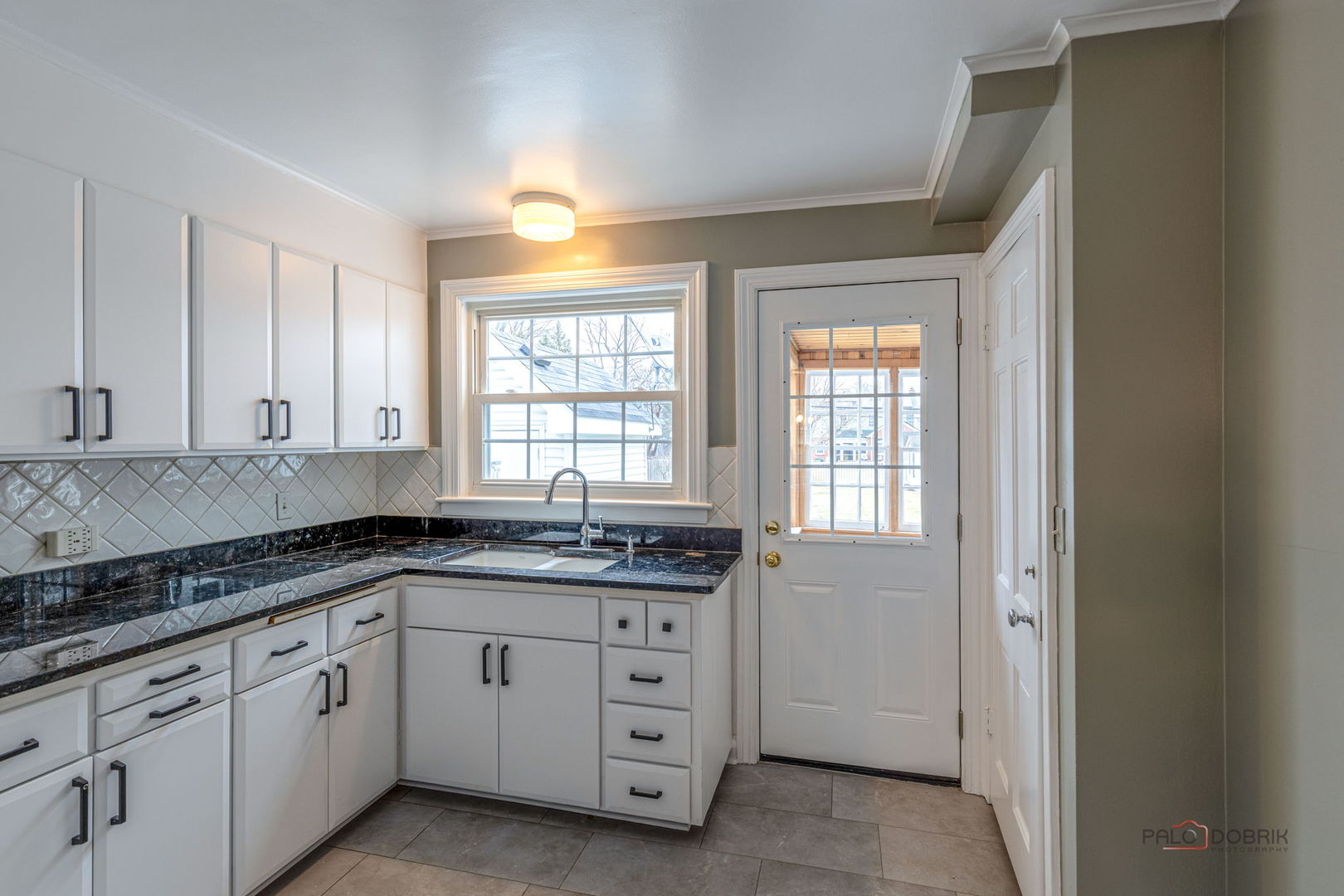 305 S George Street, Mount Prospect, IL 60056