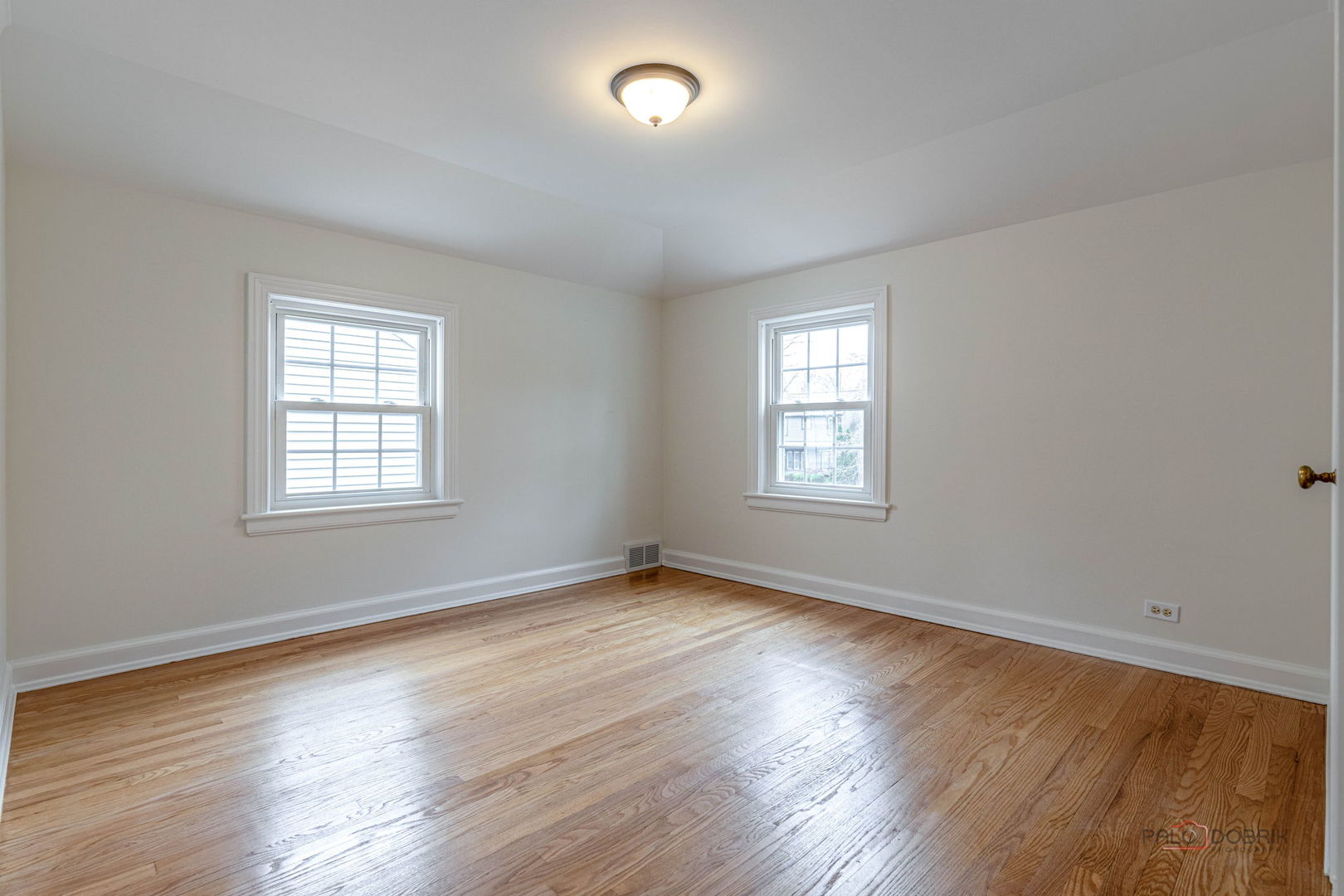 305 S George Street, Mount Prospect, IL 60056