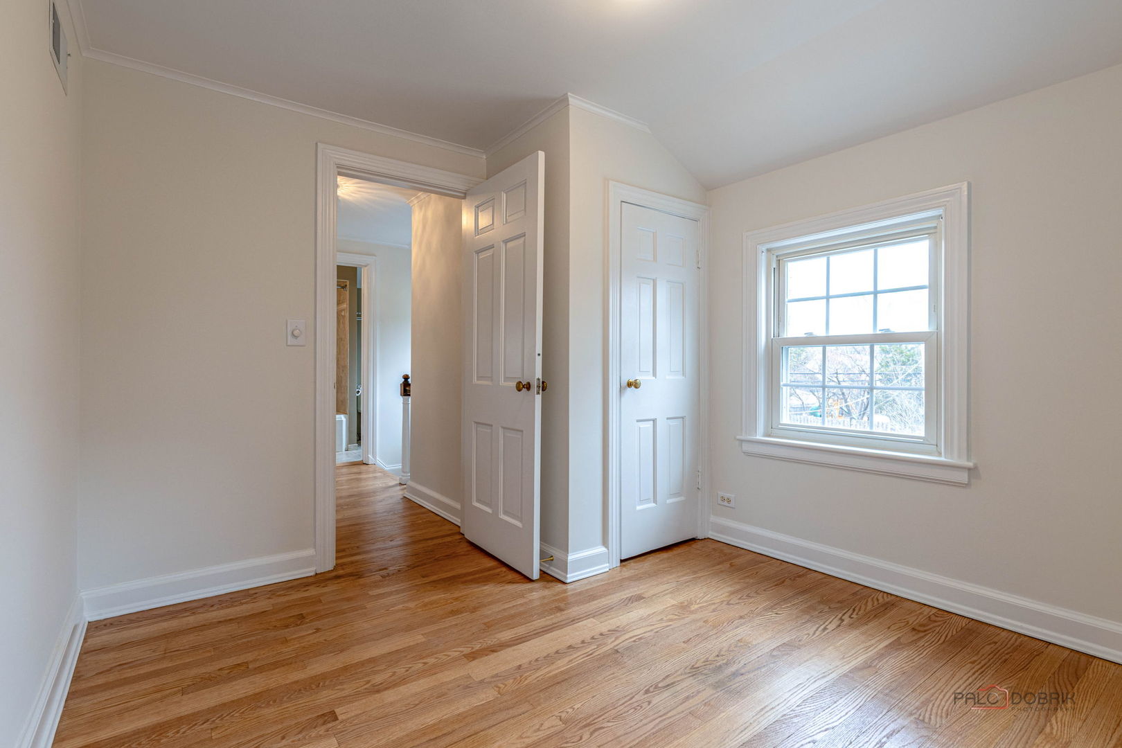 305 S George Street, Mount Prospect, IL 60056