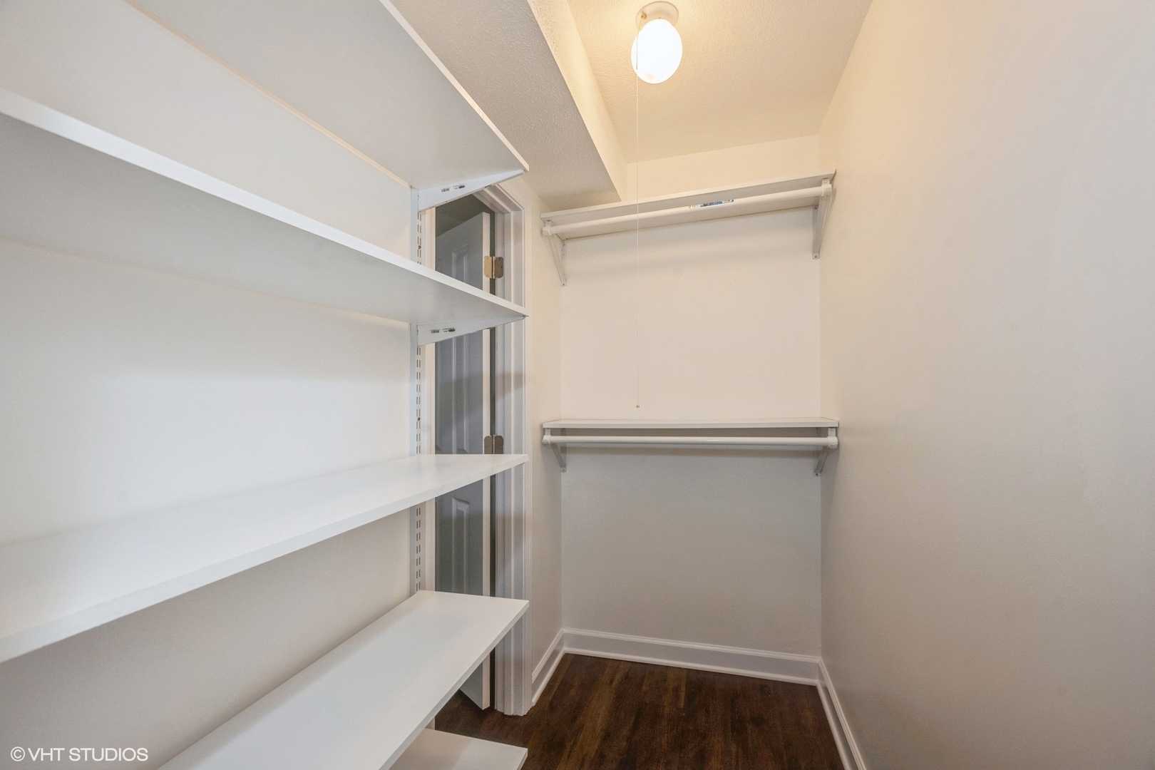 5102 N Leonard Drive #2B, Norridge, IL 60706