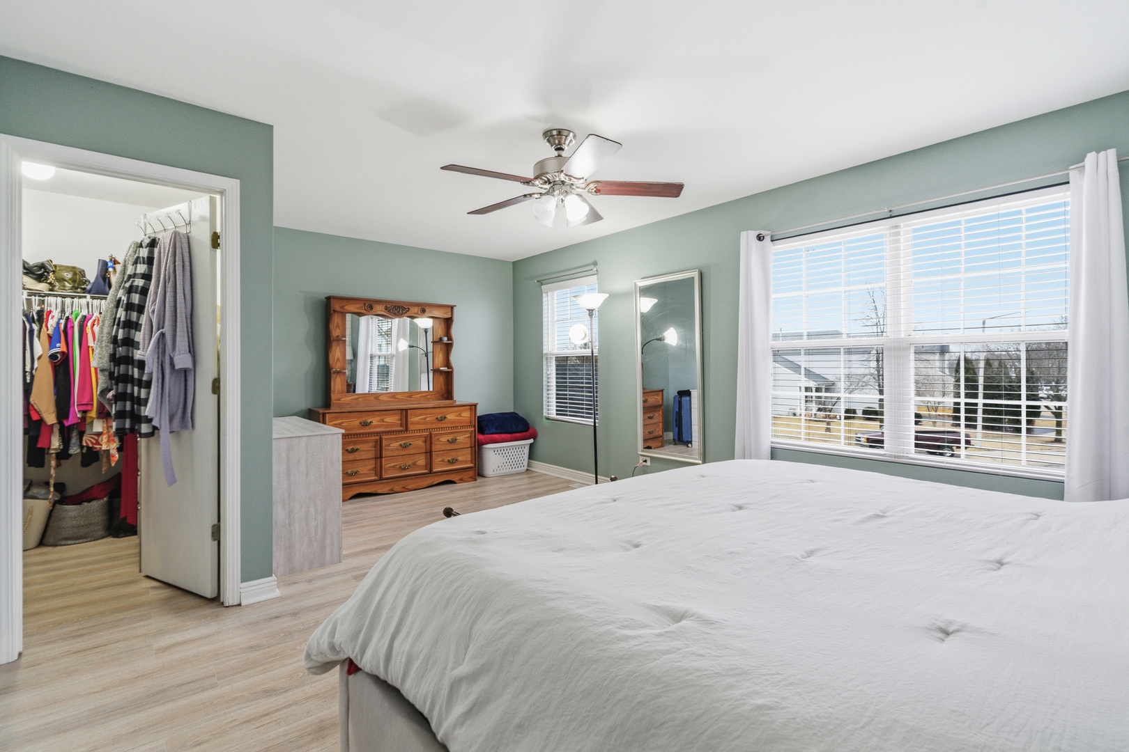 1594 Arborwood Circle, Romeoville, IL 60446