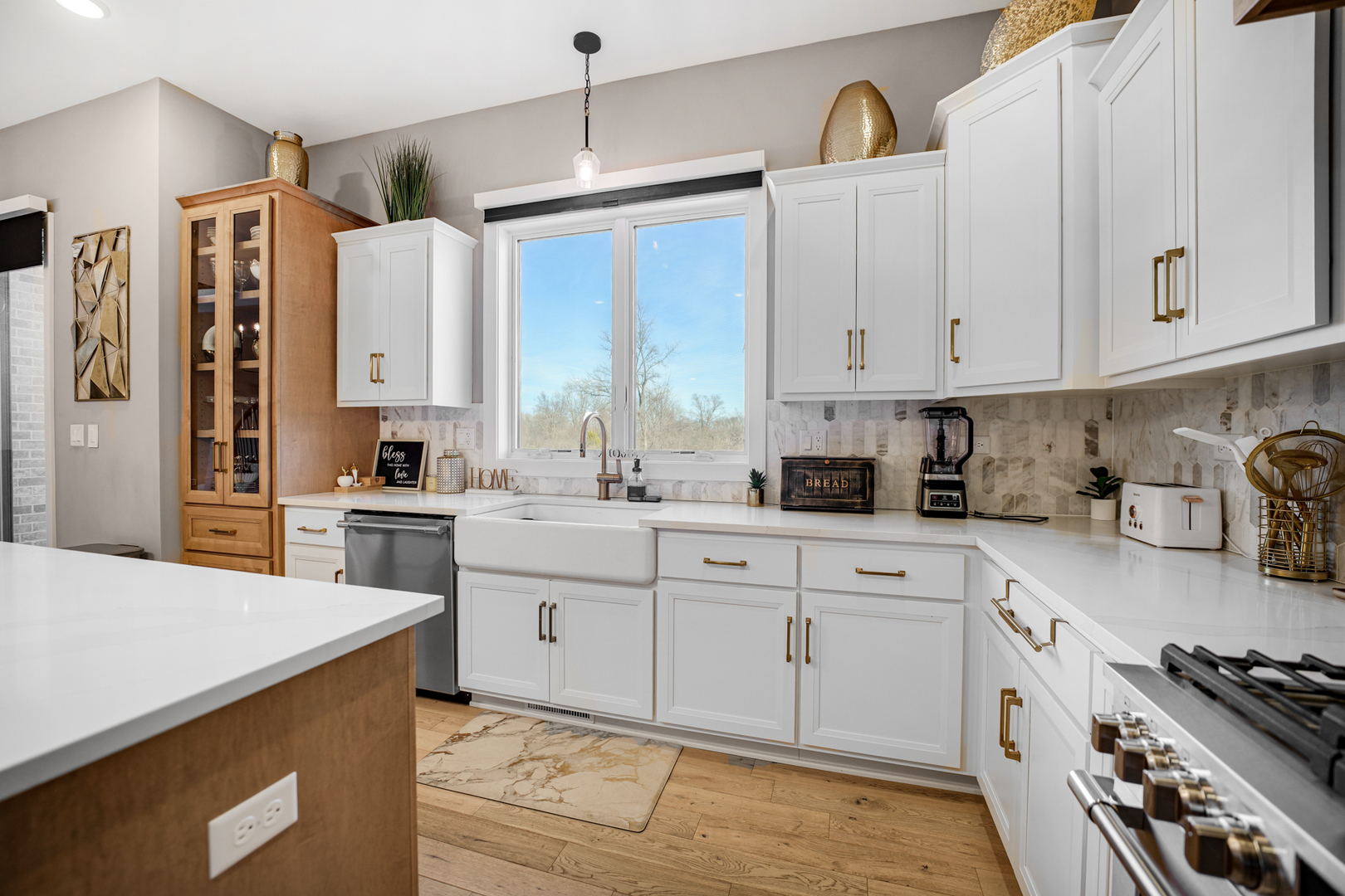 7831 NORTHWOODS Drive, Frankfort, IL 60423