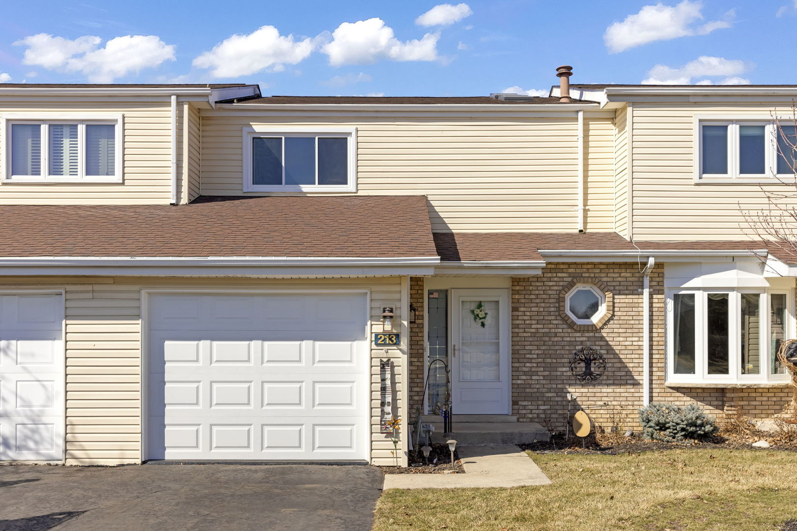 213 Manor Drive, New Lenox, IL 60451