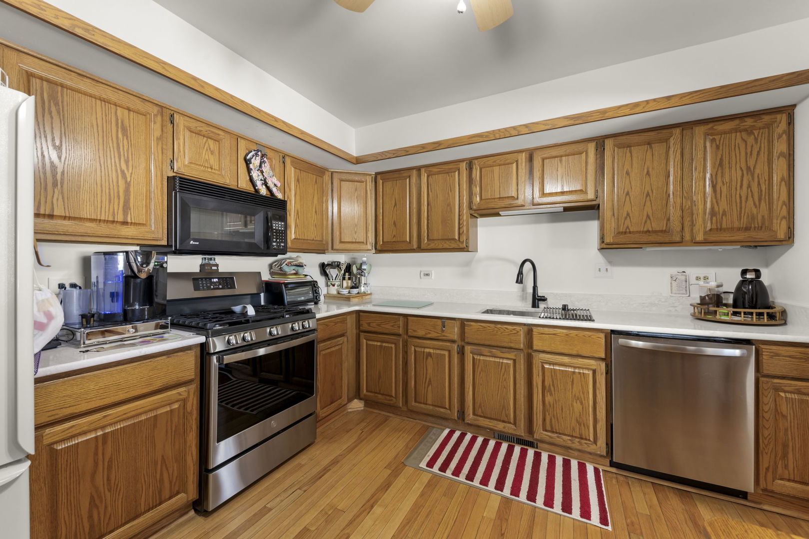 213 Manor Drive, New Lenox, IL 60451