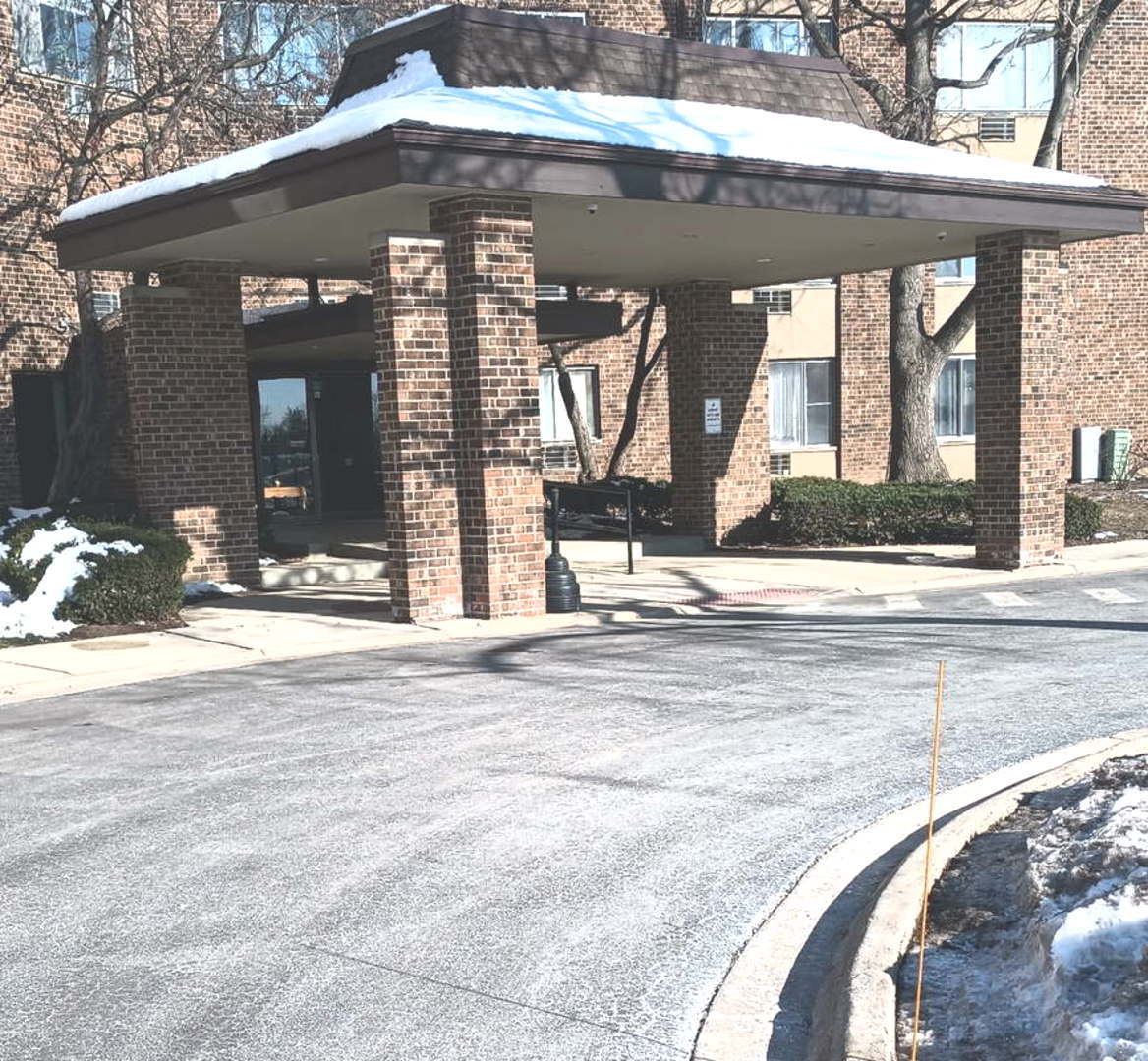 1880 Bonnie Lane #112, Hoffman Estates, IL 60169