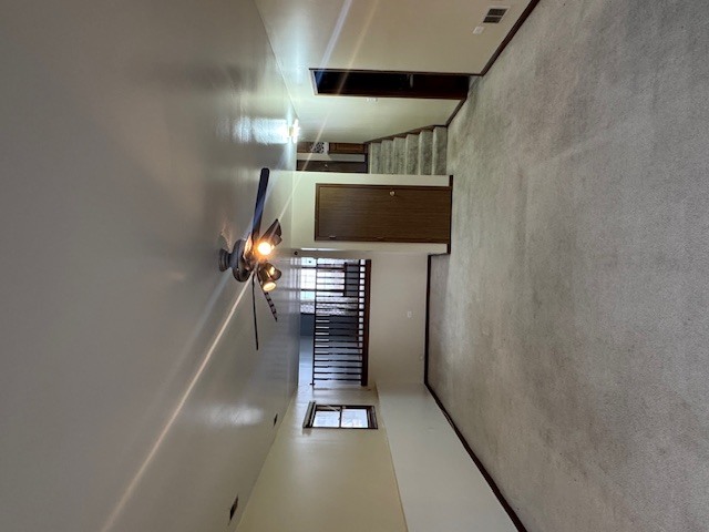 910 E 152nd Place, Phoenix, IL 60426