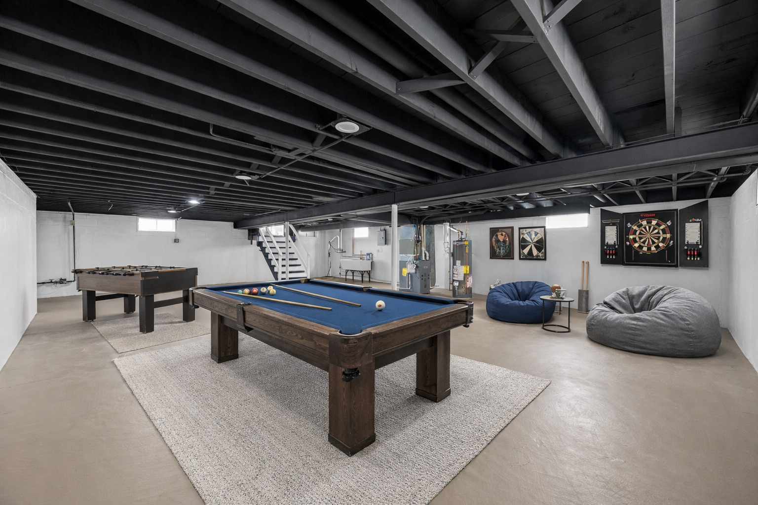 823 E 163rd Street, South Holland, IL 60473