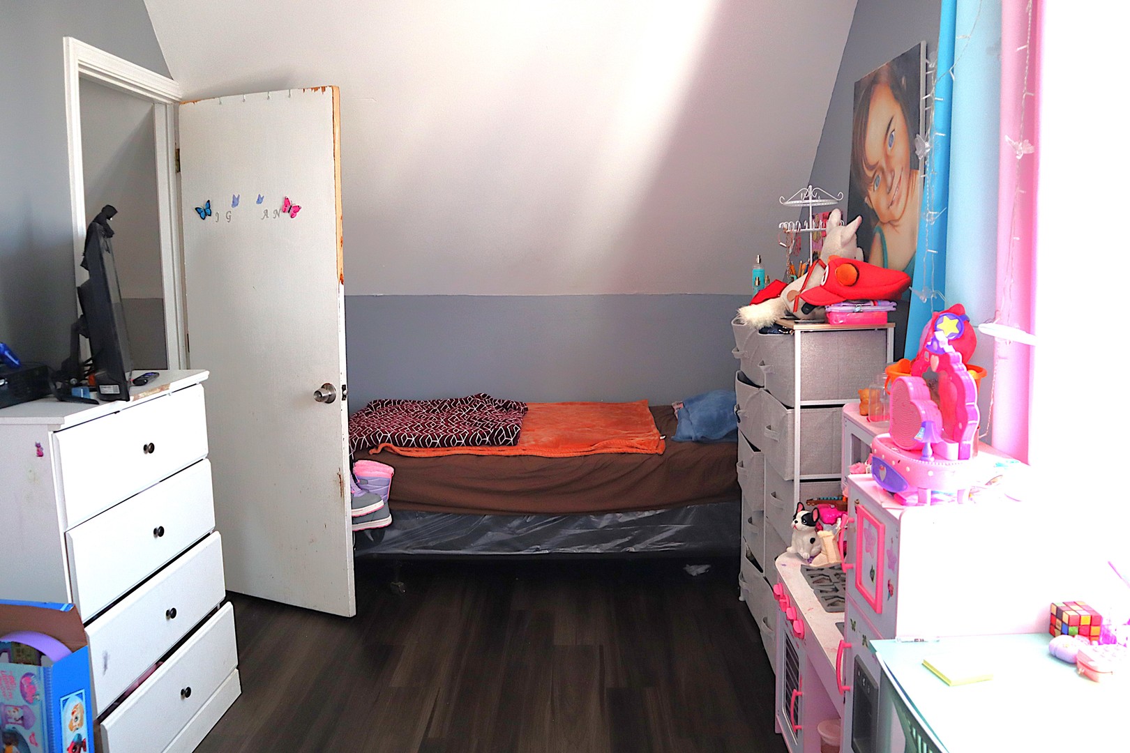 6616 S Kedvale Avenue, Chicago, IL 60629