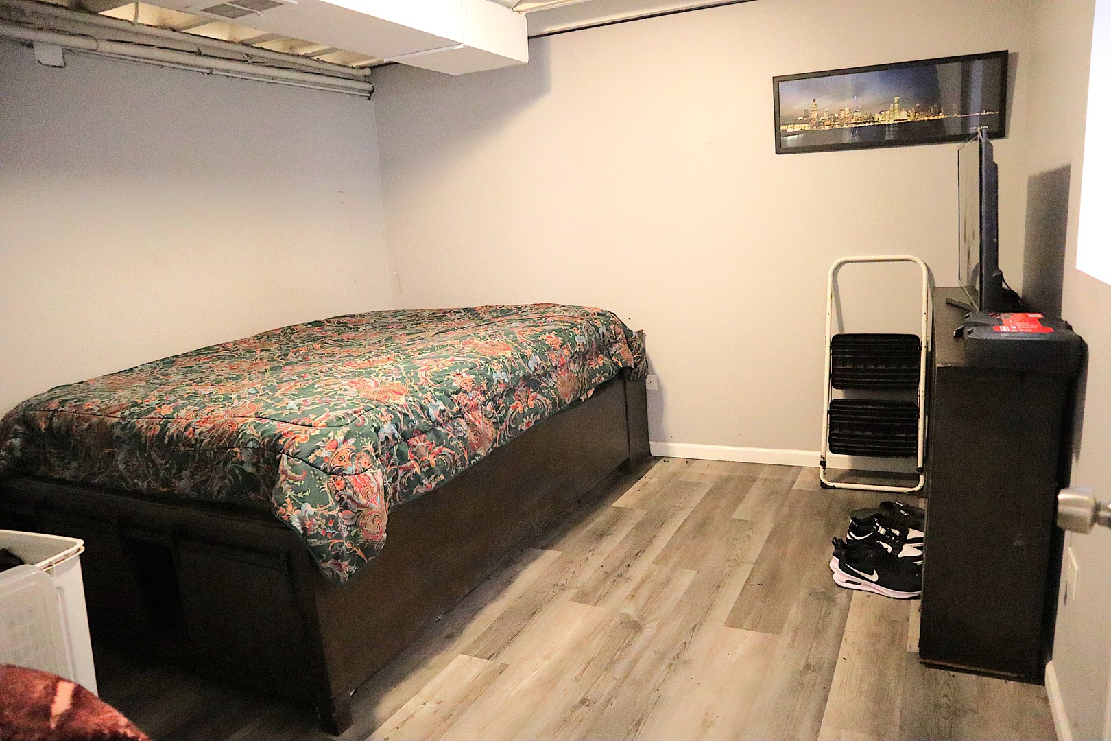 6616 S Kedvale Avenue, Chicago, IL 60629