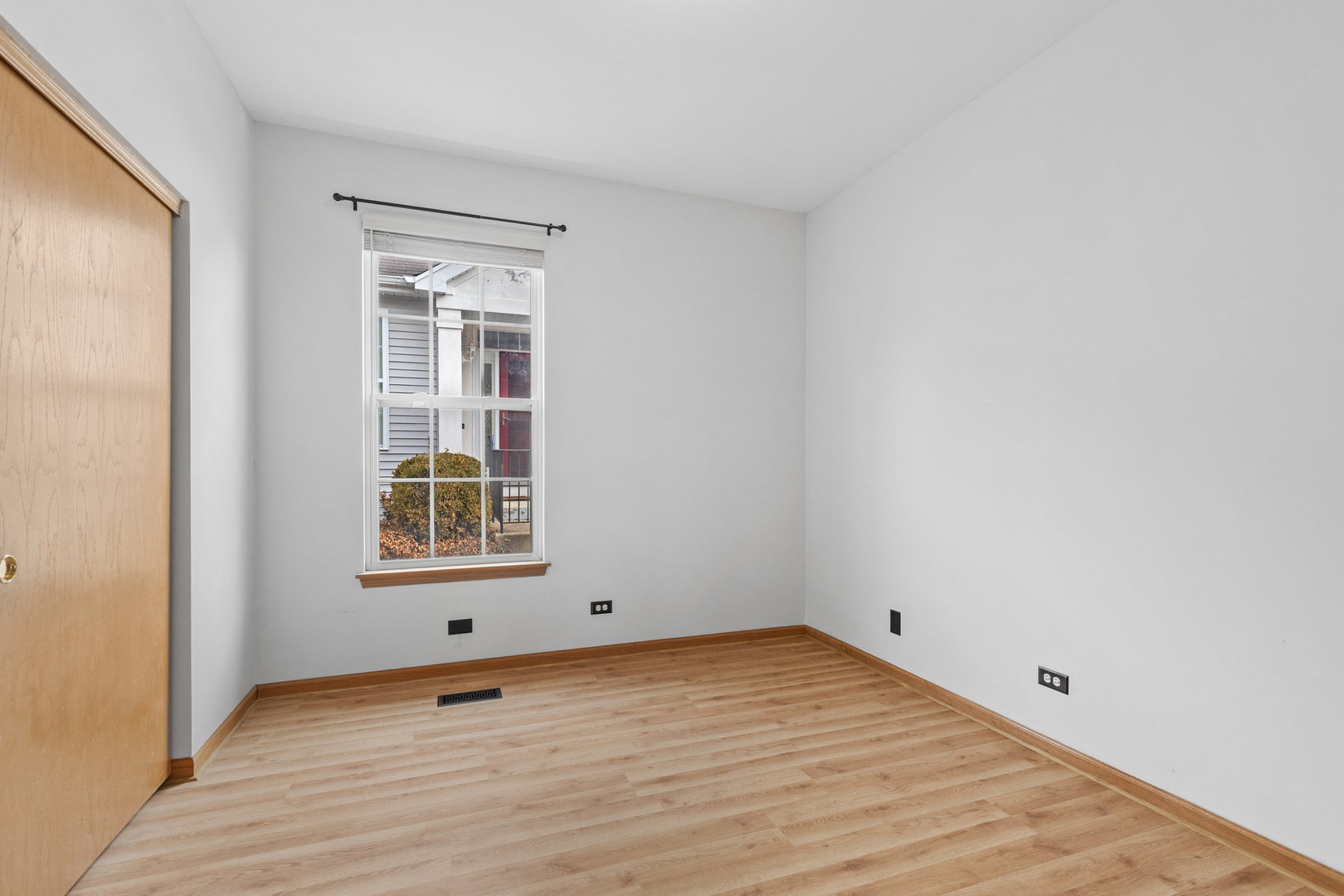 45 W Vandermeer Drive, Antioch, IL 60002