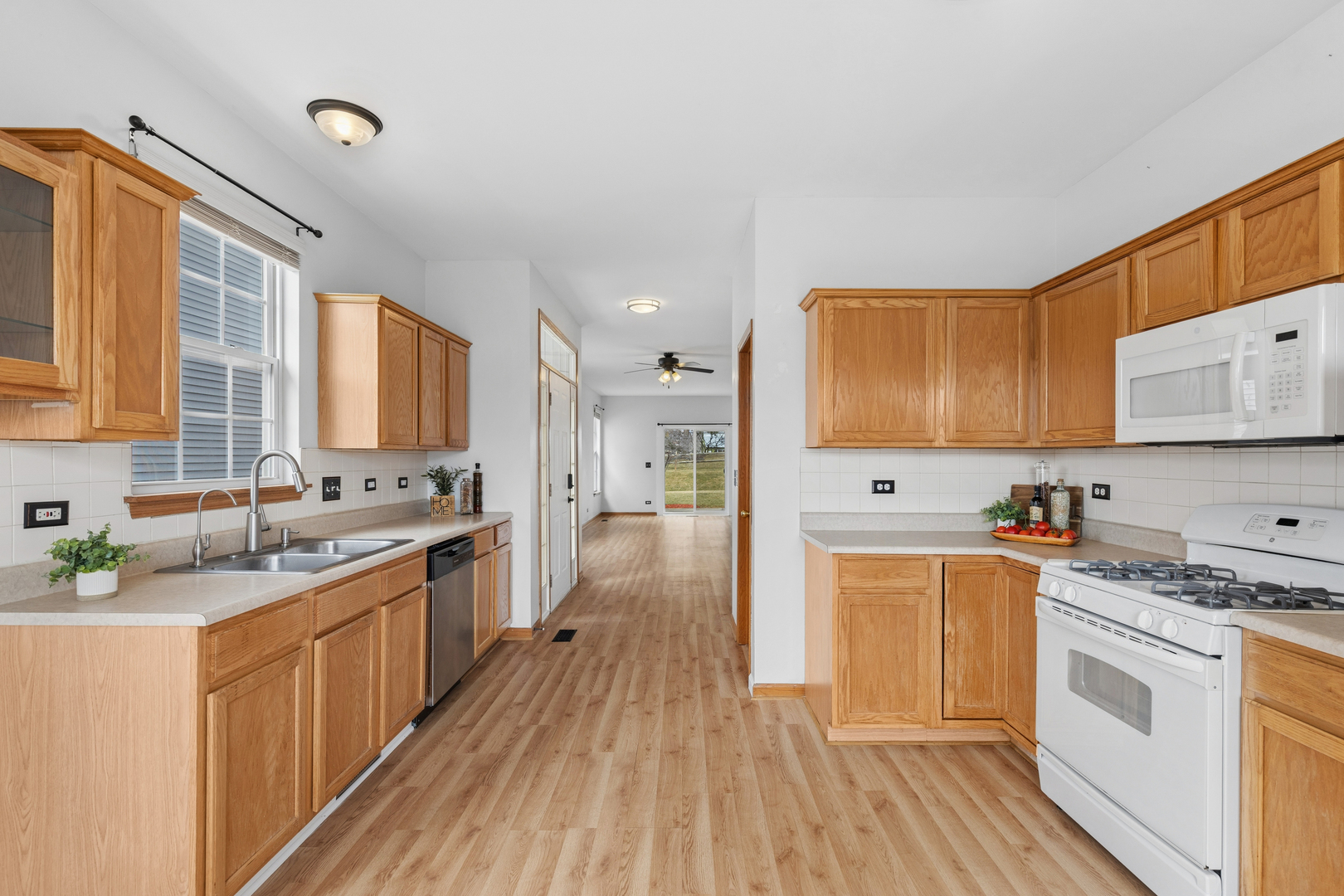 45 W Vandermeer Drive, Antioch, IL 60002