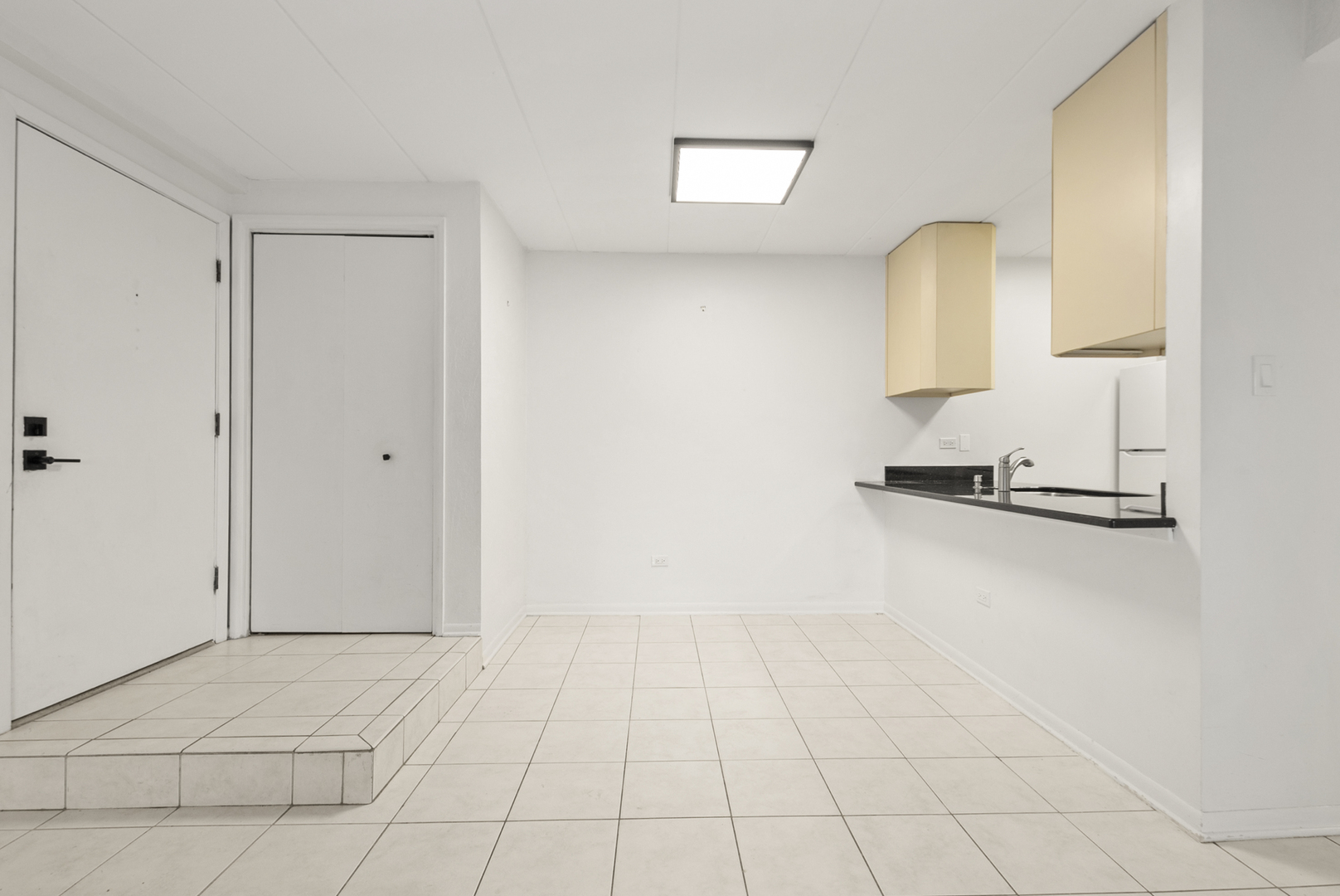 5003 W 135th Street #1, Crestwood, IL 60418