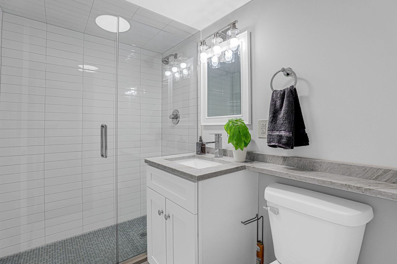 812 S Kilbourn Avenue, Chicago, IL 60624