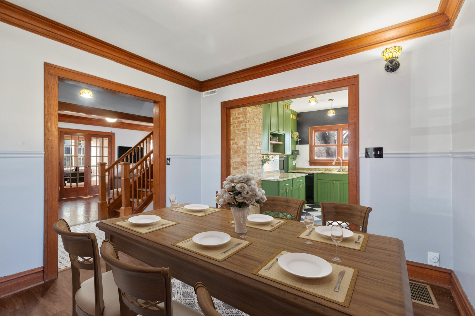 371 North Street, Elgin, IL 60120