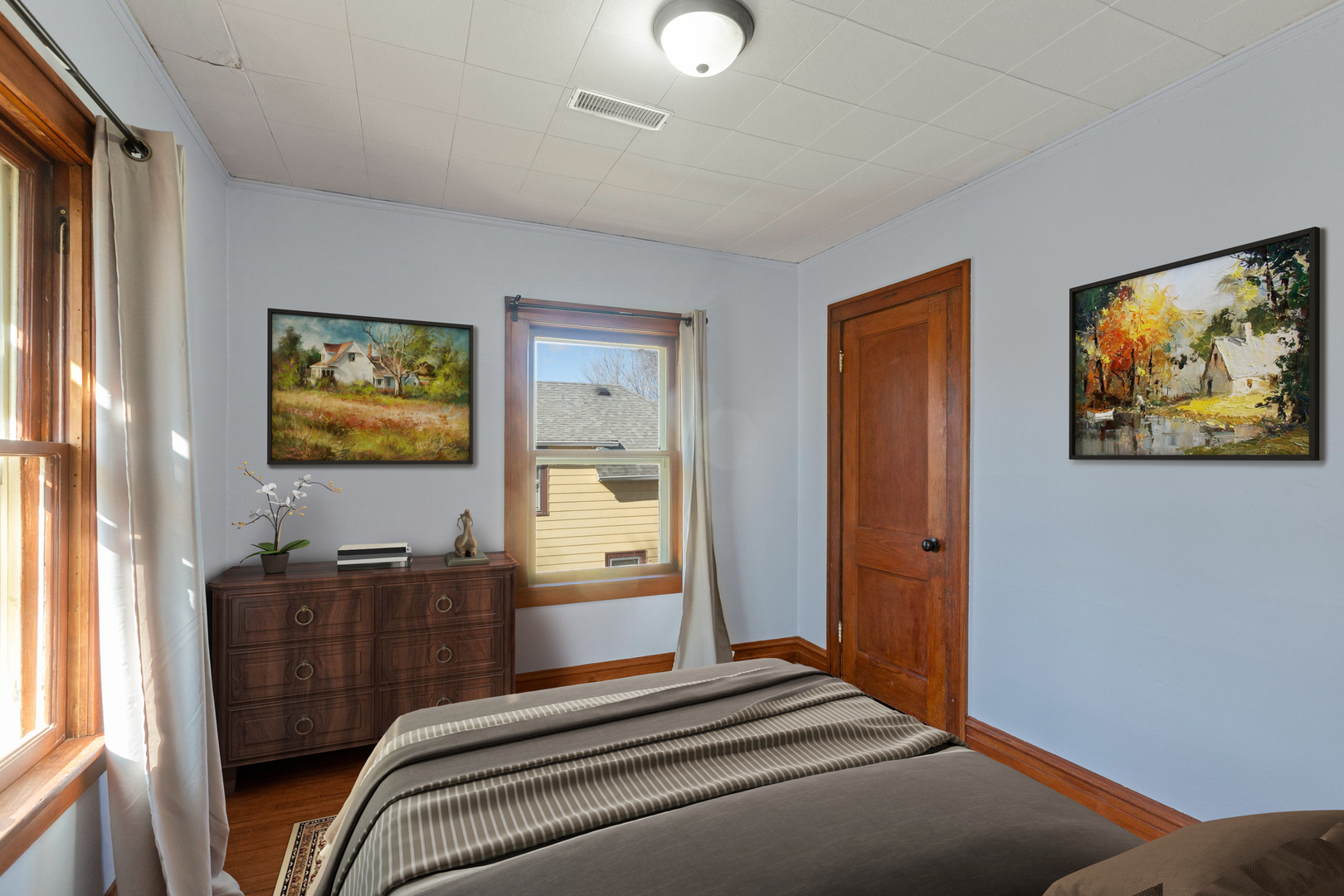 371 North Street, Elgin, IL 60120