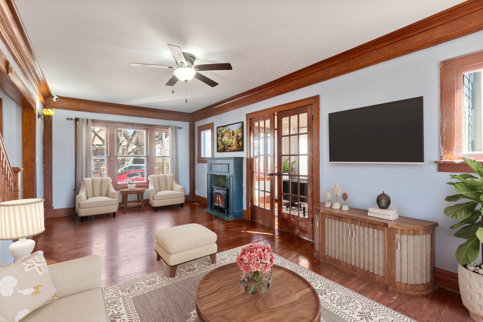 371 North Street, Elgin, IL 60120