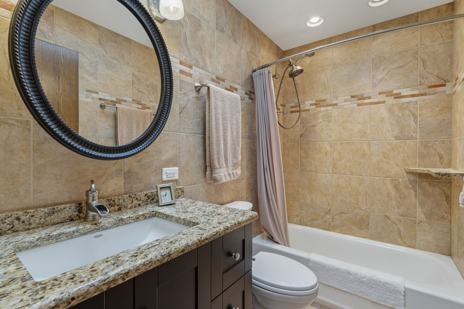 13707 W Carefree Drive, Homer Glen, IL 60491